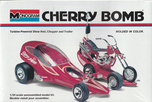 Cherry Bomb Show Car m.Trailer und Chopper