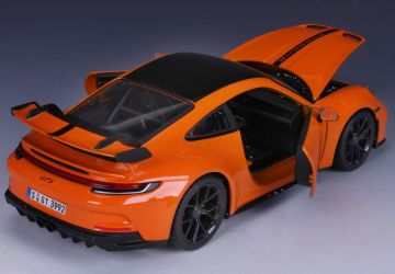 2022 Porsche 911 GT3 (992) orange