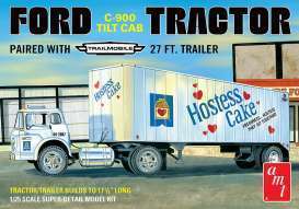 Ford C-900 Tilt Cab Tracktor & Paired Trailmobie 27 Feet Trailer