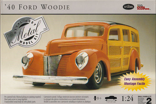 1040 Ford Woodie Metall Bausatz mit Lackierter Karosserie